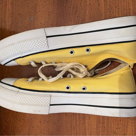 Converse Lift Ox Butter Yellow/White/Black - Size Women's 9 - Picture 9 of 12